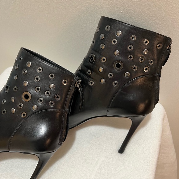 Nine West black booties - Picture 5 of 11